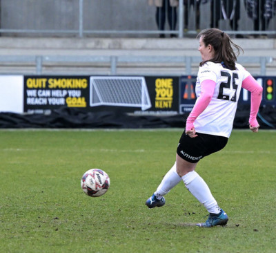 2024-2025 v Bromley KWC qtr-fin Paris slots home Darts' fifth pen.jpg