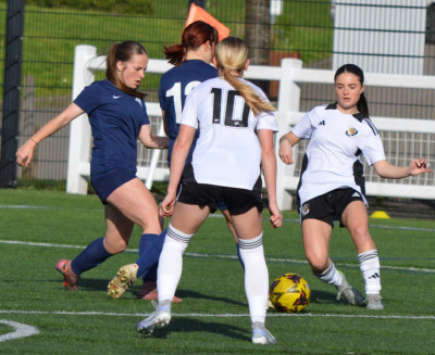 2025-2026 v USP Storm 5-0 Bella Taffs on ball.jpg