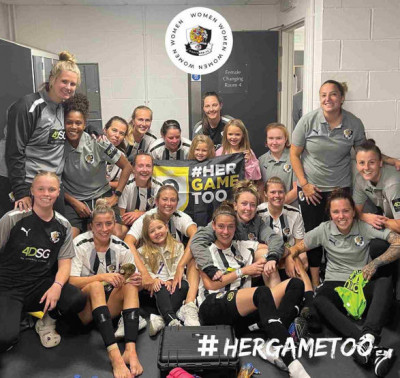 2022-23 Team Group after 5-1 v Lionesses 25th Sept, comp.jpg